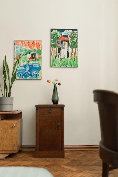Apartament Artisan & Old-timey 2 Bedrooms