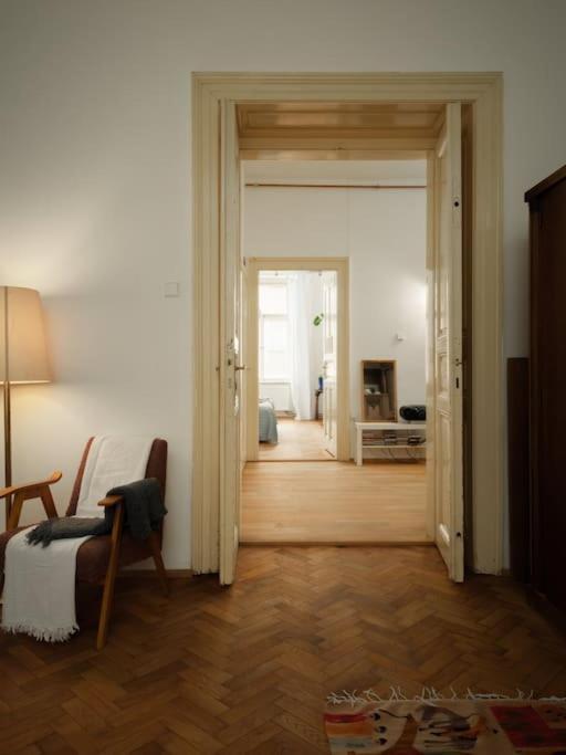 Artisan & Old-timey 2 Bedrooms Apartmán Prague